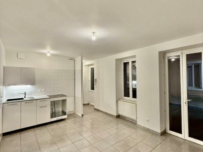 APPARTEMENT T3 A LOUER - ROANNE - 44.3 m2 - 480�&euro; charges comprises par mois