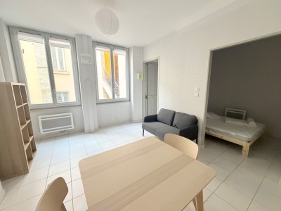 APPARTEMENT T1 A LOUER - LYON 9EME ARRONDISSEMENT - 28.86 m2 - 650 &euro; charges comprises par mois