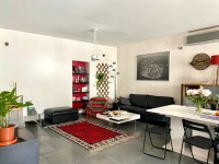 MAISON 3 pièces A LOUER - VILLEURBANNE - 87.54 m2 - 975 &euro; charges comprises par mois