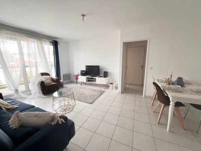 T2 A LOUER - LYON 3EME ARRONDISSEMENT Lacassagne - 52.77 m2 - 930 &euro; charges comprises par mois