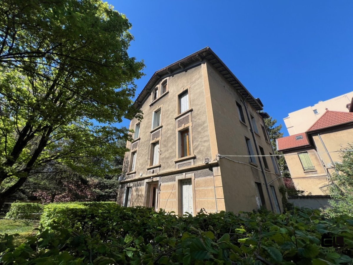 APPARTEMENT T1 A LOUER - LYON 3EME ARRONDISSEMENT - 24.14 m2 - 676,95 &euro; charges comprises par mois