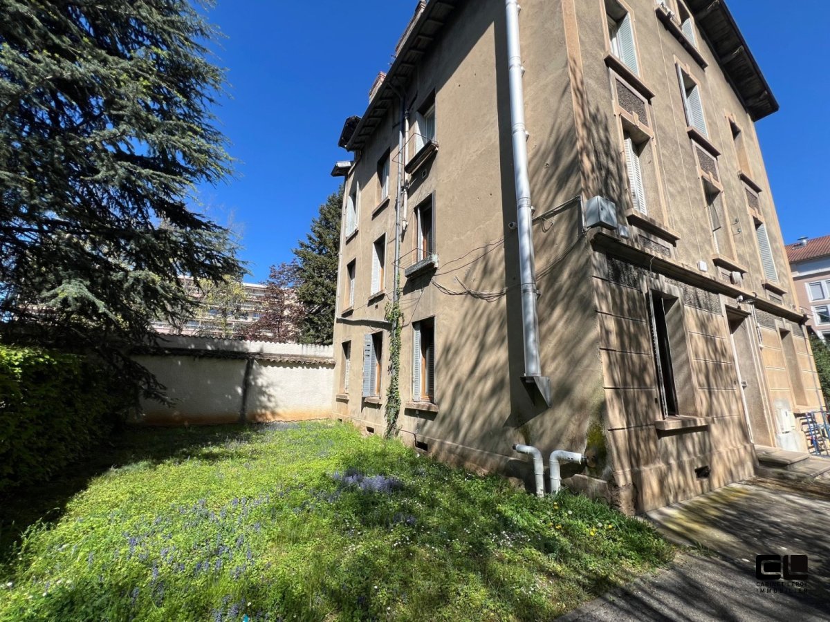 APPARTEMENT T1 A LOUER - LYON 3EME ARRONDISSEMENT - 19.53 m2 - 566,77 &euro; charges comprises par mois