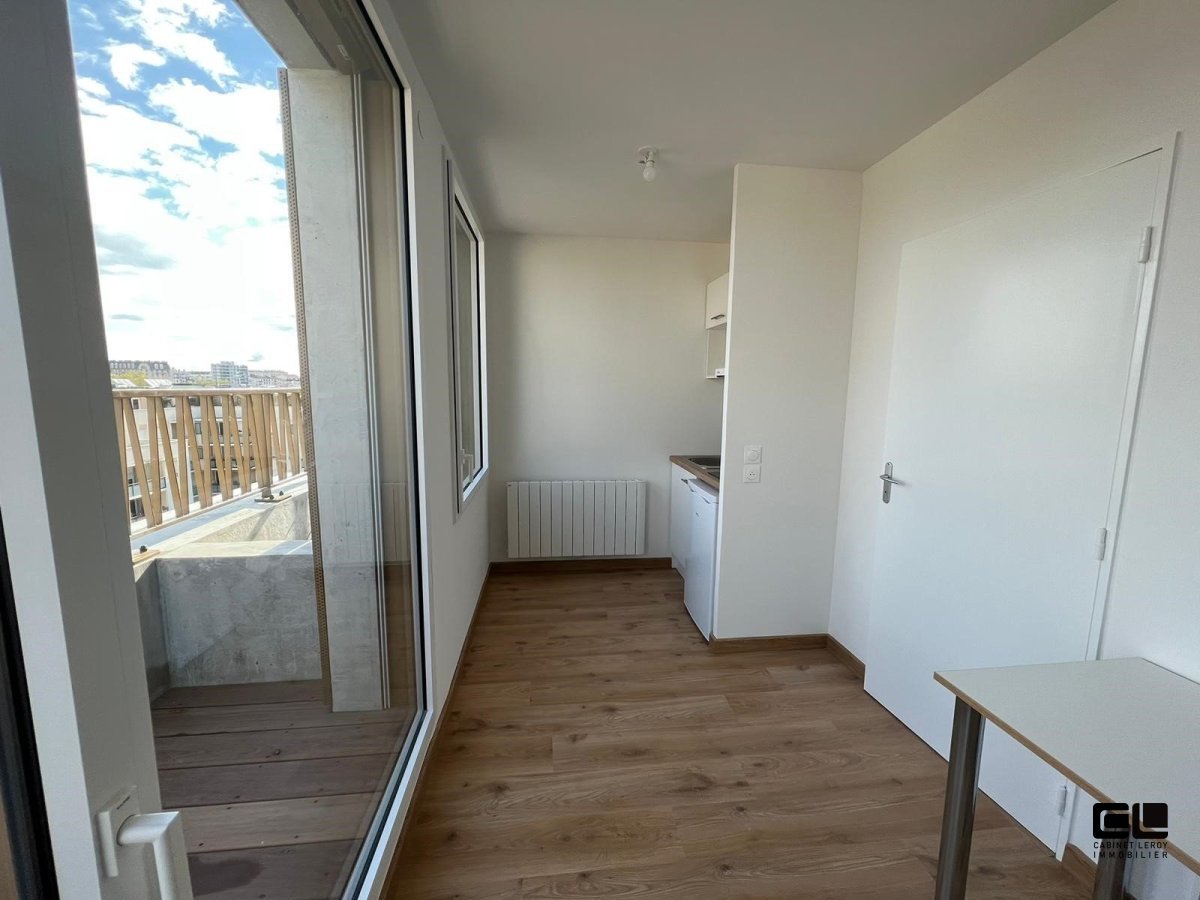 APPARTEMENT T1 A LOUER - LYON 7EME ARRONDISSEMENT jean jaures - 19.3 m2 - 668 &euro; charges comprises par mois
