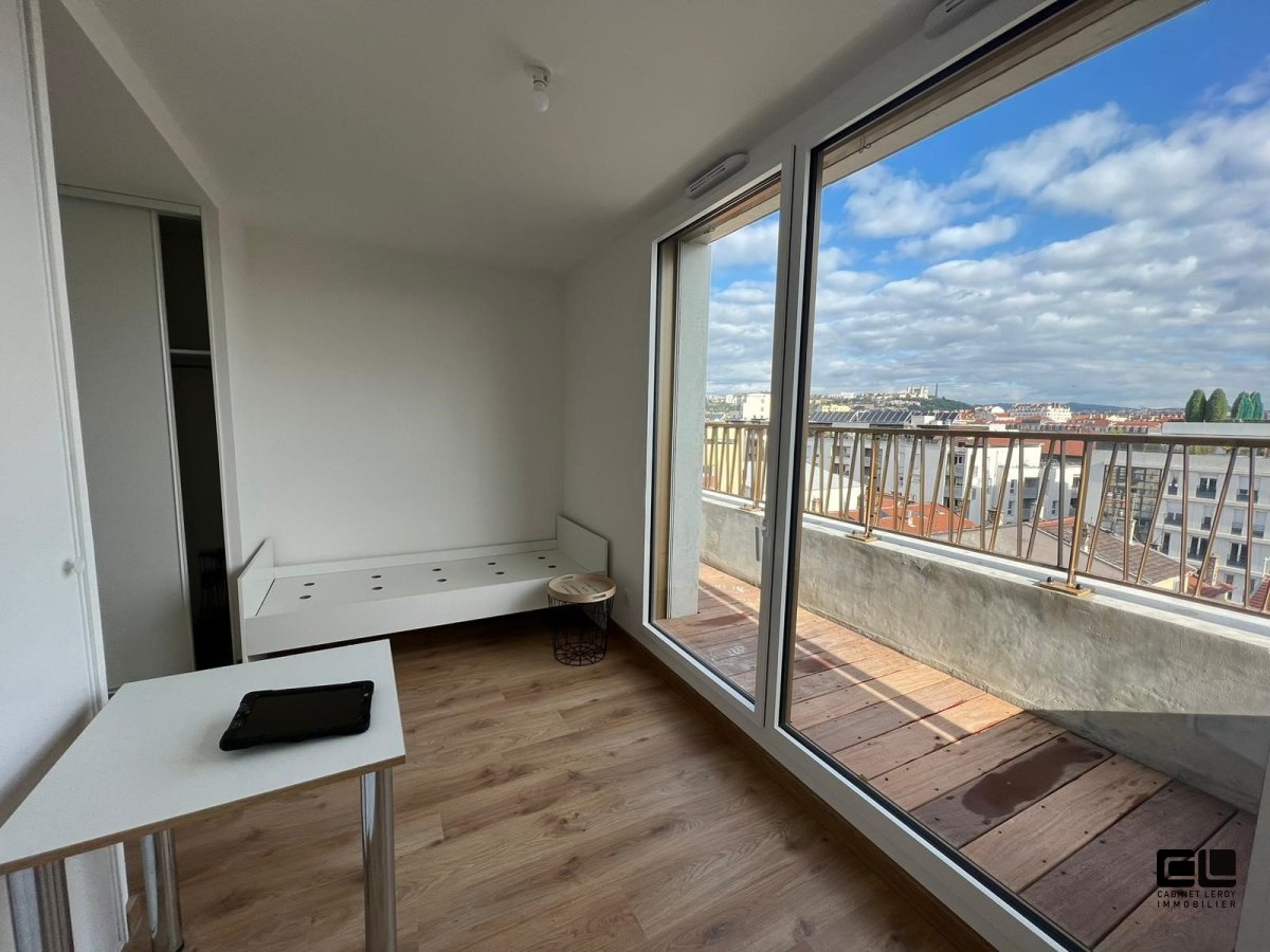 APPARTEMENT T1 A LOUER - LYON 7EME ARRONDISSEMENT jean jaures - 19.3 m2 - 668 &euro; charges comprises par mois