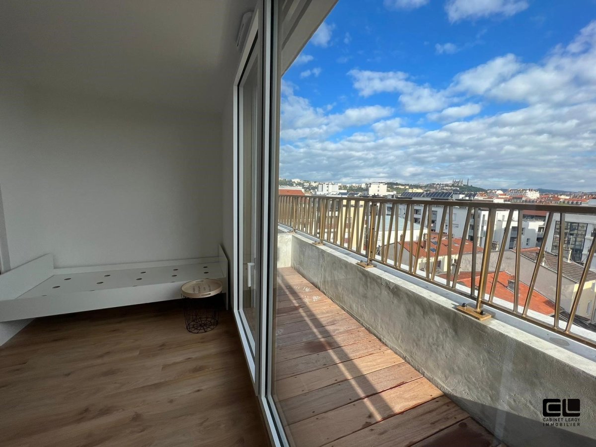APPARTEMENT T1 A LOUER - LYON 7EME ARRONDISSEMENT jean jaures - 19.3 m2 - 668 &euro; charges comprises par mois