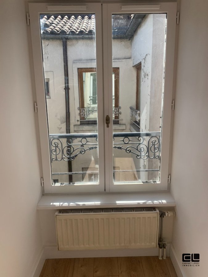 APPARTEMENT T1 A LOUER - LYON 9EME ARRONDISSEMENT - 31.95 m2 - 690 € charges comprises par mois