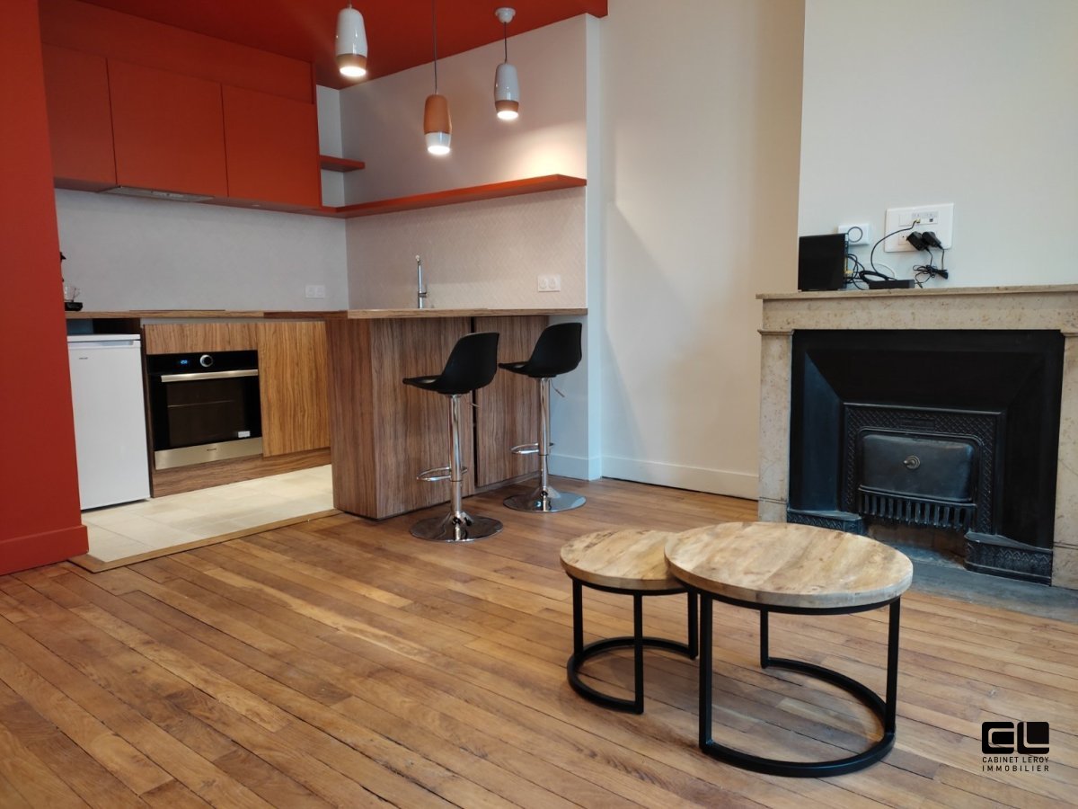 APPARTEMENT T1 A LOUER - LYON 9EME ARRONDISSEMENT Valmy - 38.64 m2 - 818�&euro; charges comprises par mois