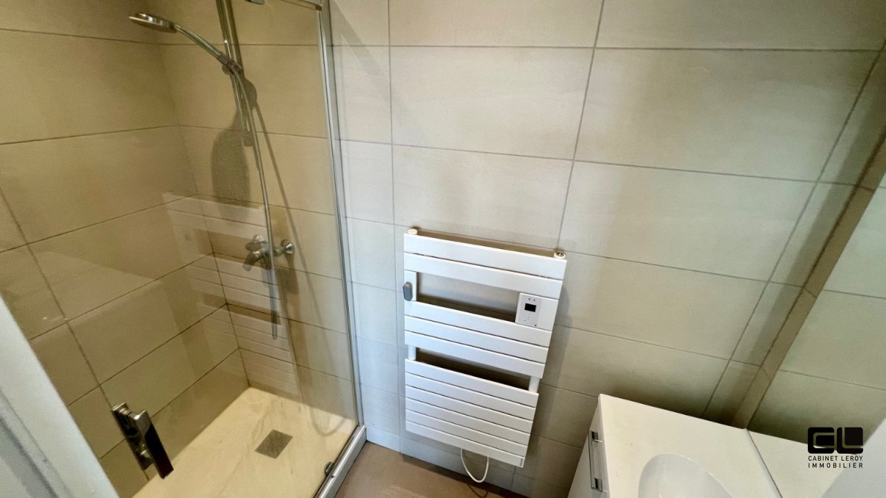 APPARTEMENT T2 A LOUER - LYON 9EME ARRONDISSEMENT Valmy - 38.64 m2 - 795 &euro; charges comprises par mois