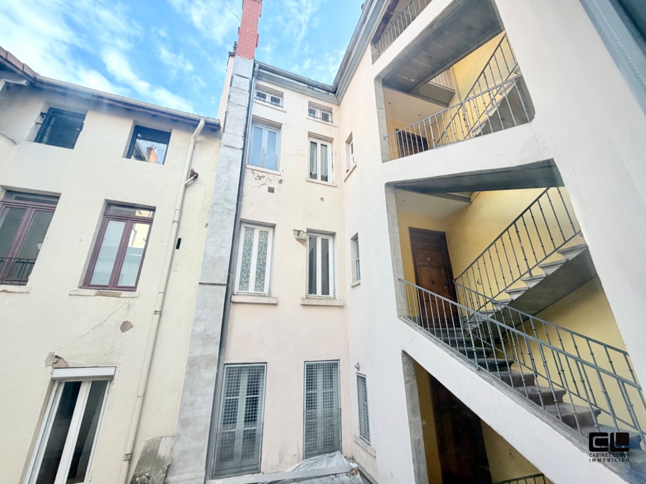 APPARTEMENT T1 A LOUER - LYON 9EME ARRONDISSEMENT - 28.86 m2 - 650 &euro; charges comprises par mois