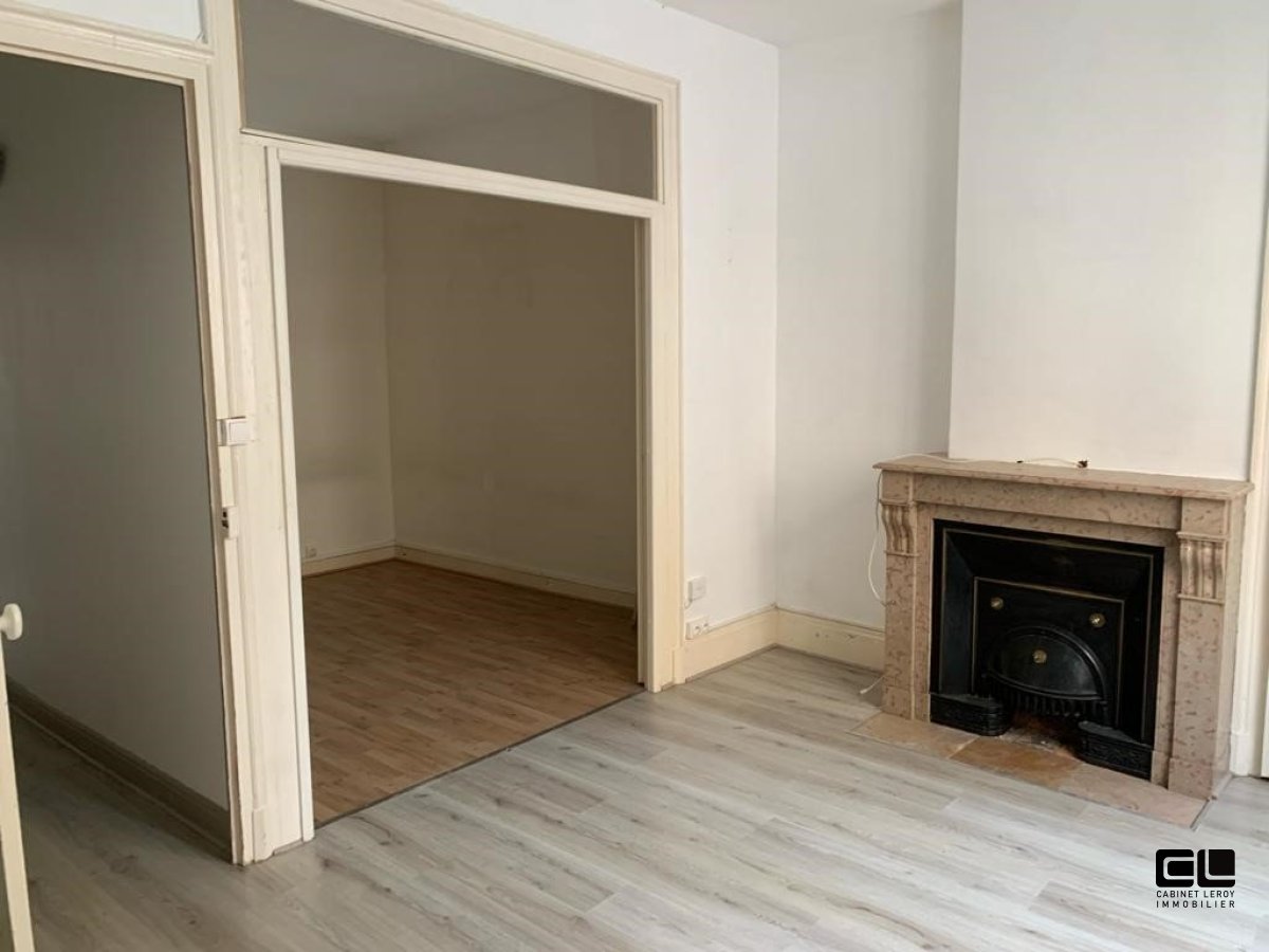T1 Bis A LOUER - LYON 9EME ARRONDISSEMENT valmy - 40.5 m2 - 777�&euro; charges comprises par mois
