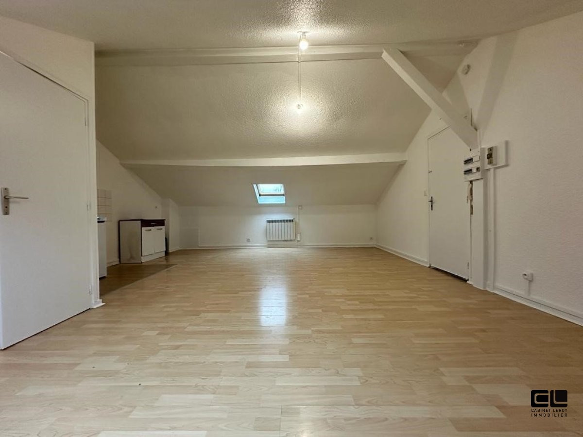 APPARTEMENT T1 A LOUER - VILLEURBANNE - 30.89 m2 - 565�&euro; charges comprises par mois