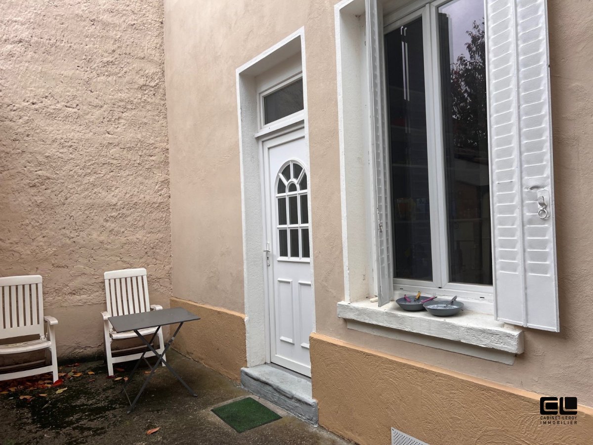 APPARTEMENT T1 A LOUER - VILLEURBANNE - 29.2 m2 - 640 &euro; charges comprises par mois