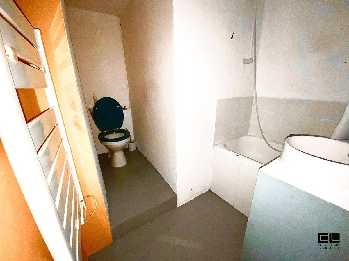 APPARTEMENT T1 A LOUER - VILLEURBANNE - 29.2 m2 - 640 &euro; charges comprises par mois