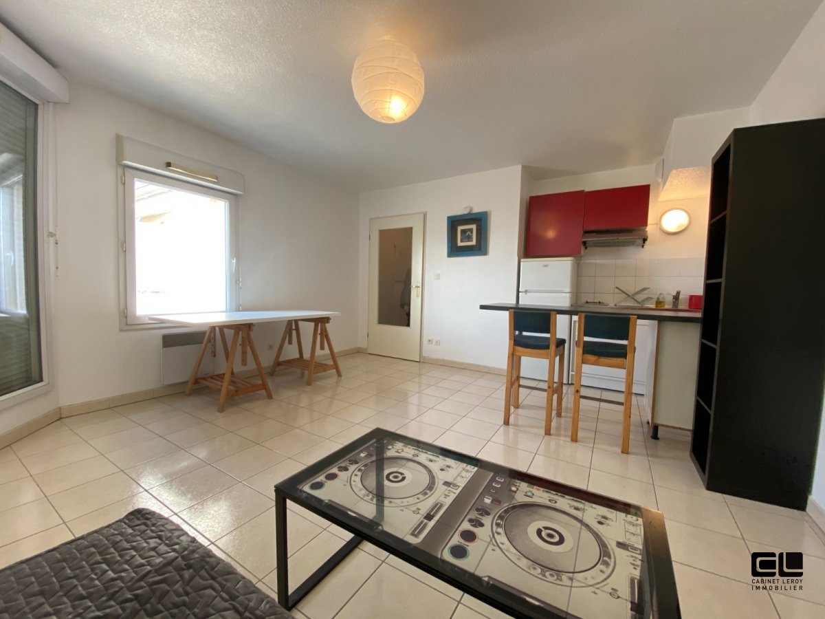 APPARTEMENT T1 A LOUER - VILLEURBANNE republique - 30.57 m2 - 720€ charges comprises par mois