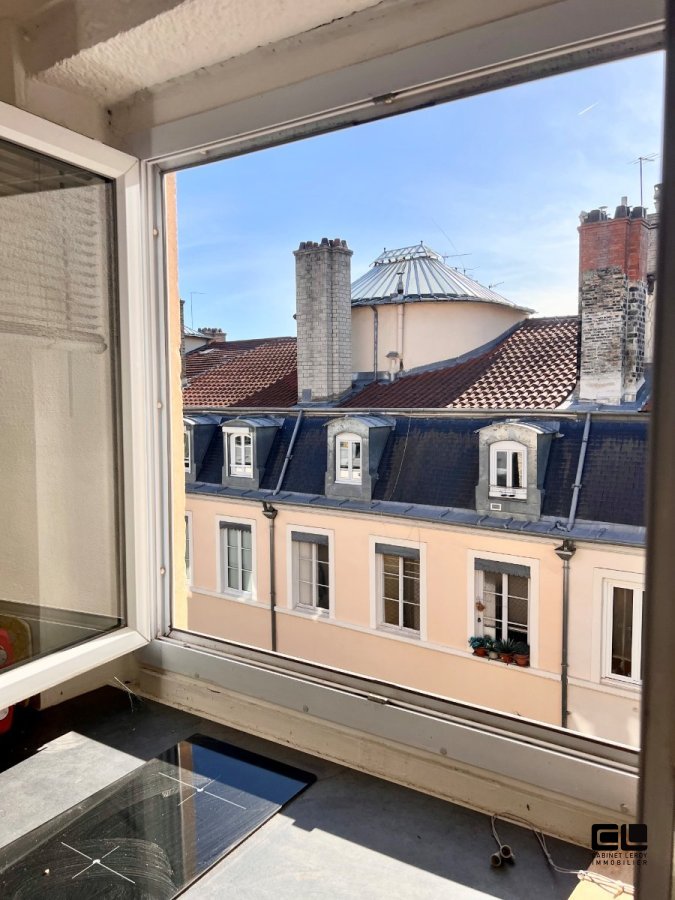 APPARTEMENT T1 A VENDRE - LYON 1ER ARRONDISSEMENT - 15.3 m2 - 68000€