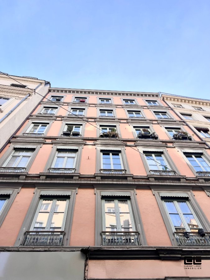 APPARTEMENT T1 A VENDRE - LYON 1ER ARRONDISSEMENT - 15.3 m2 - 68000€