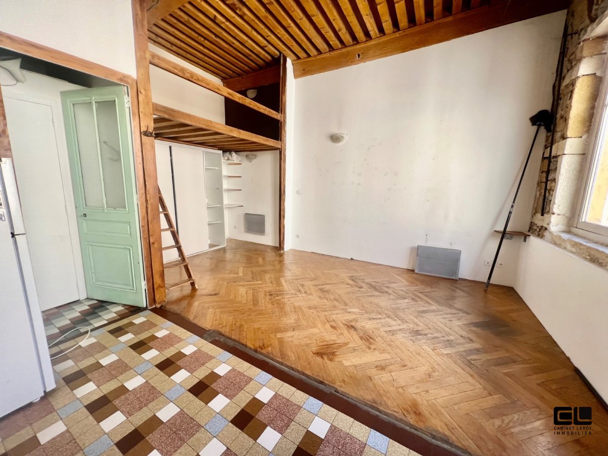 APPARTEMENT T1 A VENDRE - LYON 1ER ARRONDISSEMENT - 25.72 m2 - 130 000 &euro;