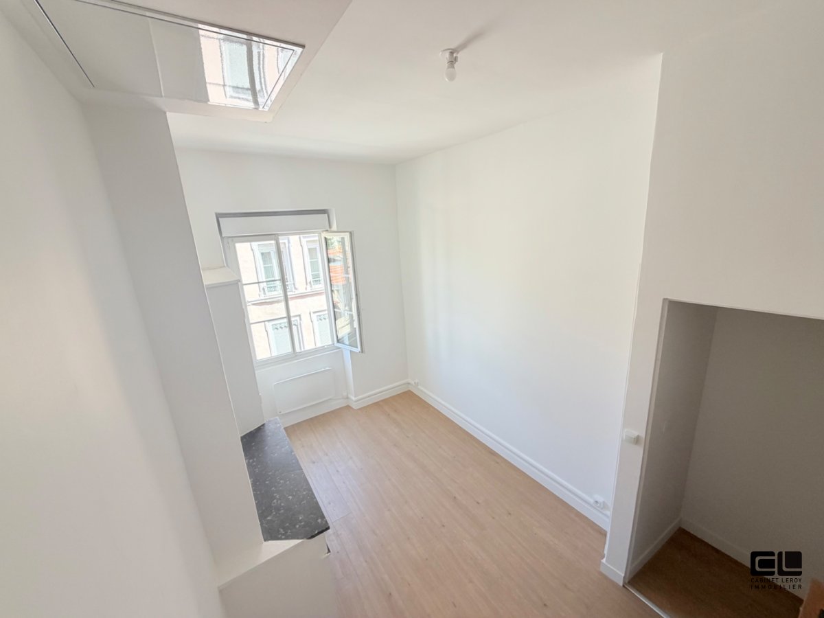 APPARTEMENT T1 A VENDRE - LYON 3EME ARRONDISSEMENT - 19.9 m2 - 149 000 &euro;