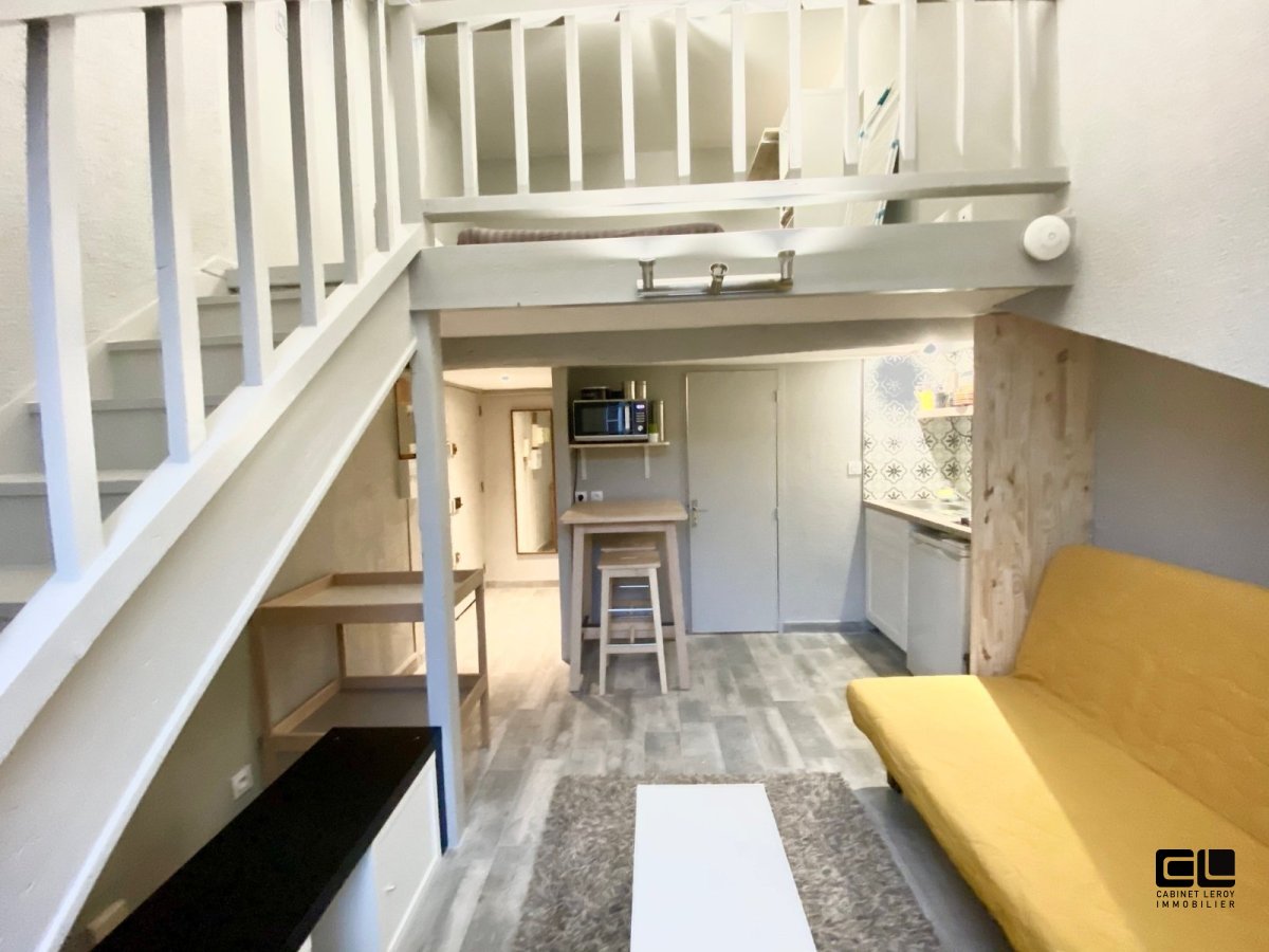 APPARTEMENT T1 A VENDRE - LYON 4EME ARRONDISSEMENT RUE DU MAIL - 22.95 m2 - 145000€