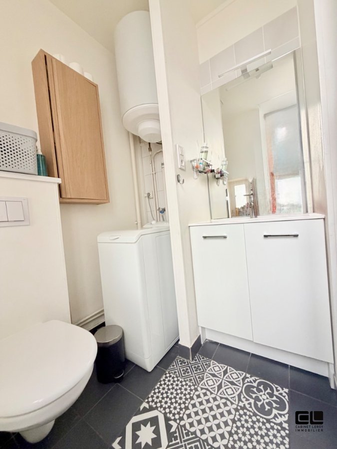 APPARTEMENT T2 A LOUER - LYON 2EME ARRONDISSEMENT - 41.13 m2 - 995 &euro; charges comprises par mois