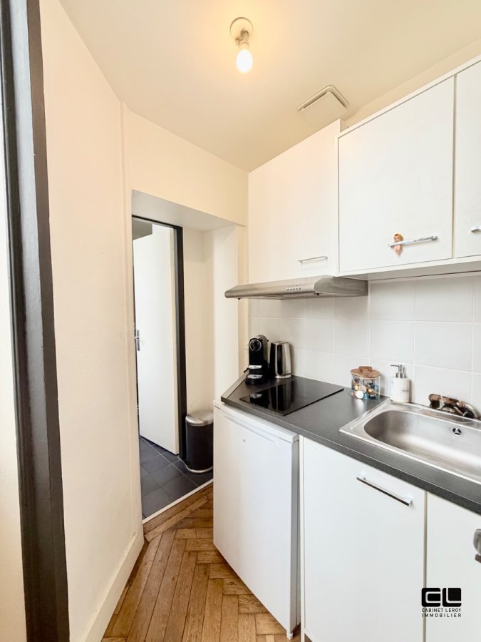 APPARTEMENT T2 A LOUER - LYON 2EME ARRONDISSEMENT - 41.13 m2 - 995 &euro; charges comprises par mois