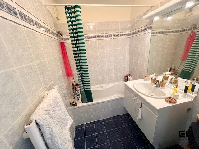T2 A LOUER - LYON 3EME ARRONDISSEMENT Lacassagne - 52.77 m2 - 930 &euro; charges comprises par mois