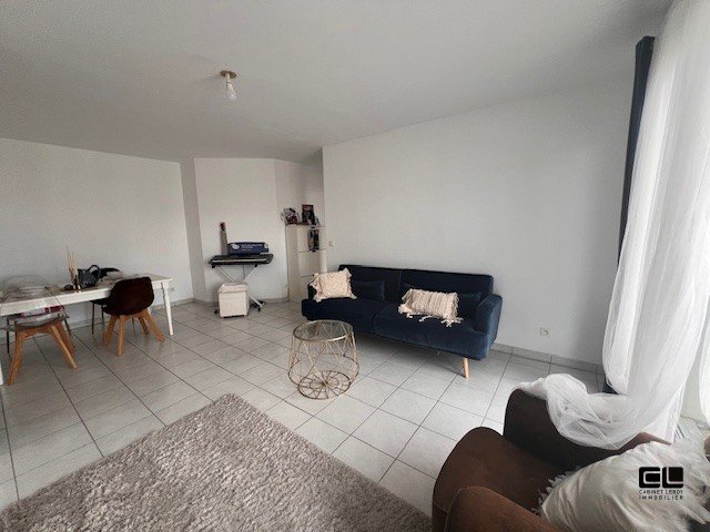 T2 A LOUER - LYON 3EME ARRONDISSEMENT Lacassagne - 52.77 m2 - 930 &euro; charges comprises par mois
