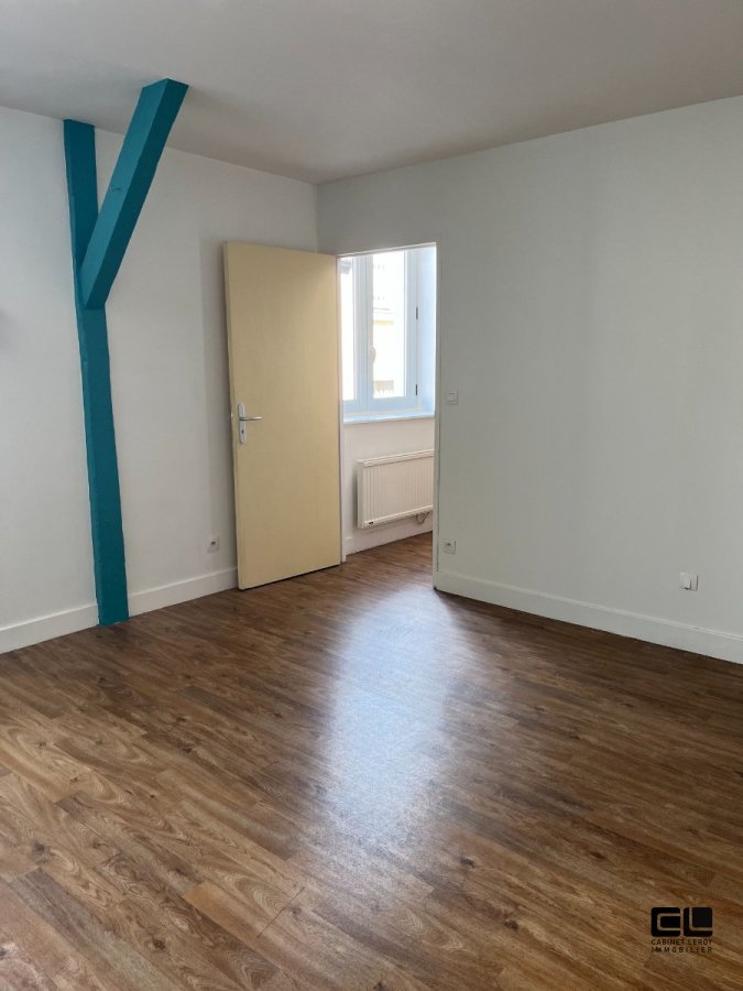 APPARTEMENT T2 A LOUER - LYON 3EME ARRONDISSEMENT - 42.43 m2 - 697 &euro; charges comprises par mois