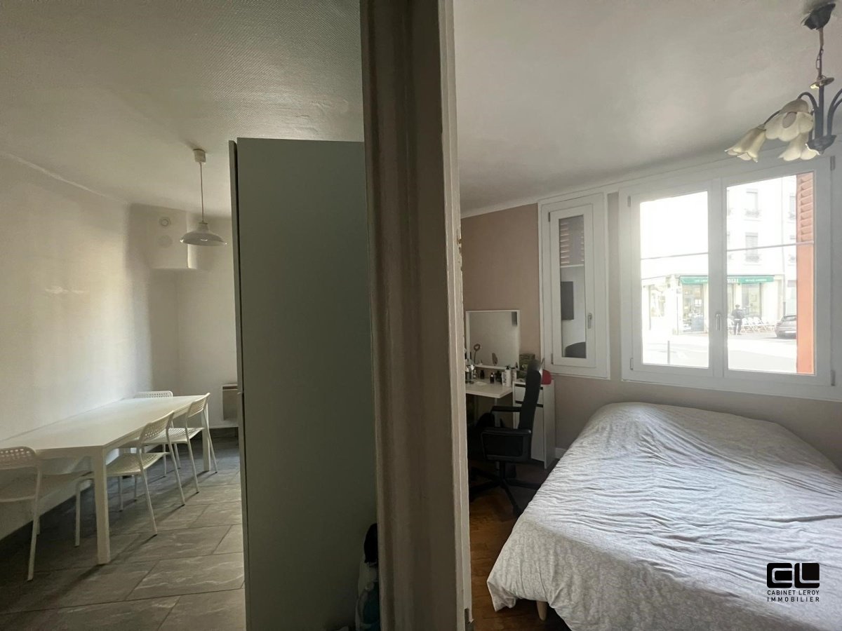 APPARTEMENT T2 A LOUER - LYON 7EME ARRONDISSEMENT - 42.98 m2 - 780�&euro; charges comprises par mois