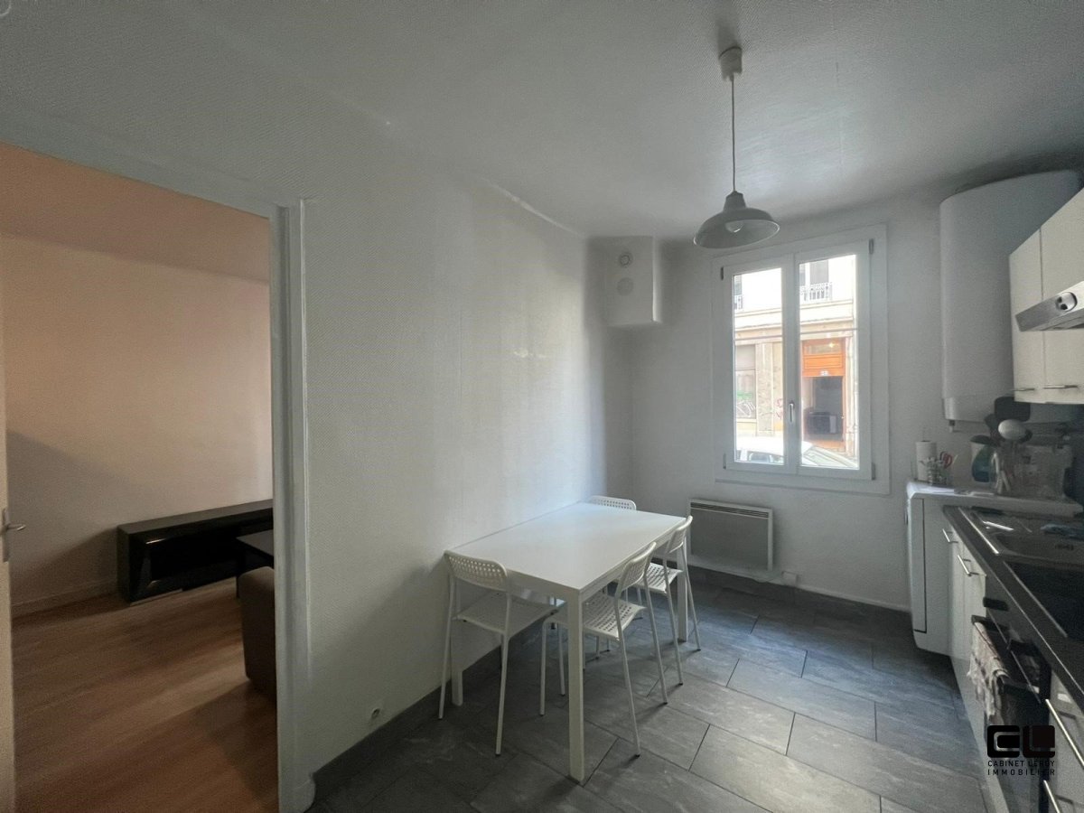 APPARTEMENT T2 A LOUER - LYON 7EME ARRONDISSEMENT - 42.98 m2 - 780�&euro; charges comprises par mois