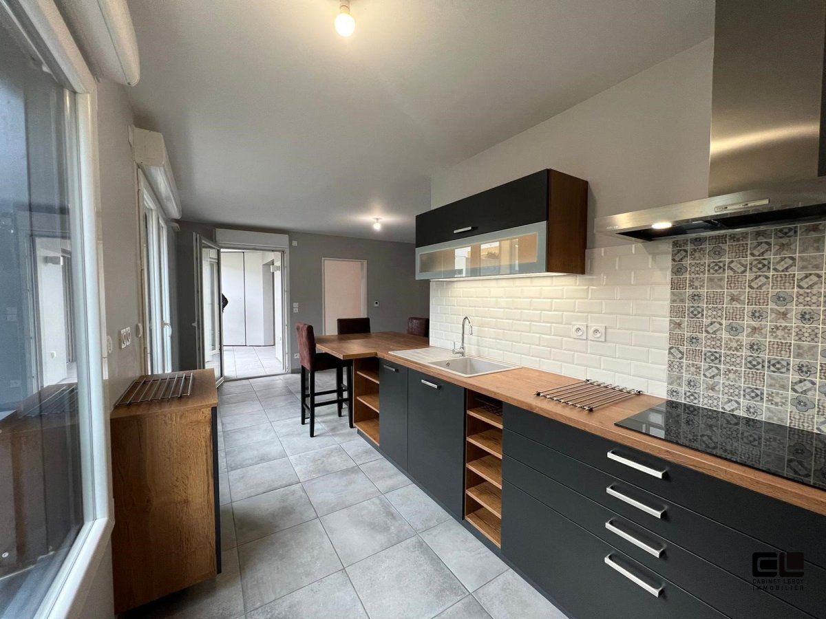 APPARTEMENT T2 A LOUER - LYON 9EME ARRONDISSEMENT - 45.1 m2 - 994�&euro; charges comprises par mois