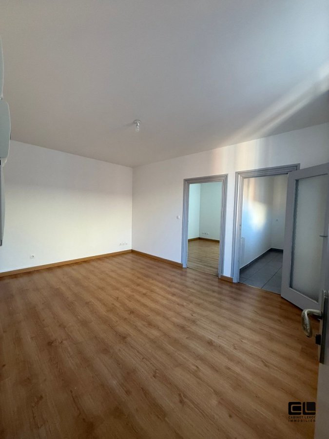 APPARTEMENT T2 A LOUER - ROANNE - 34.85 m2 - 415€ charges comprises par mois