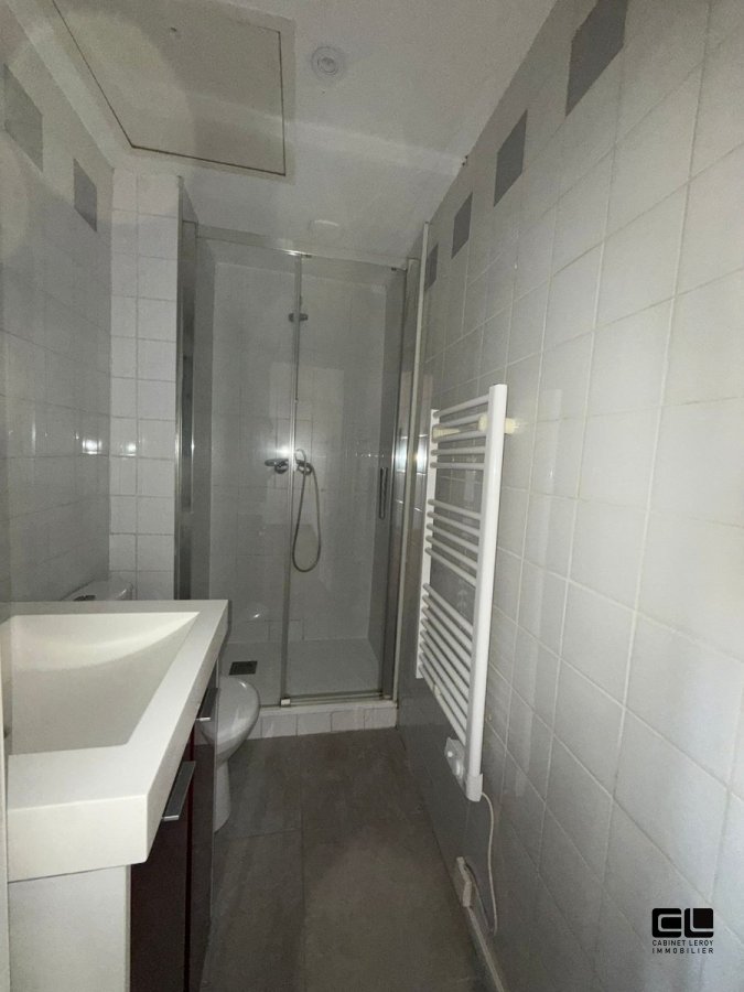 APPARTEMENT T2 A LOUER - ROANNE - 34.85 m2 - 395€ charges comprises par mois