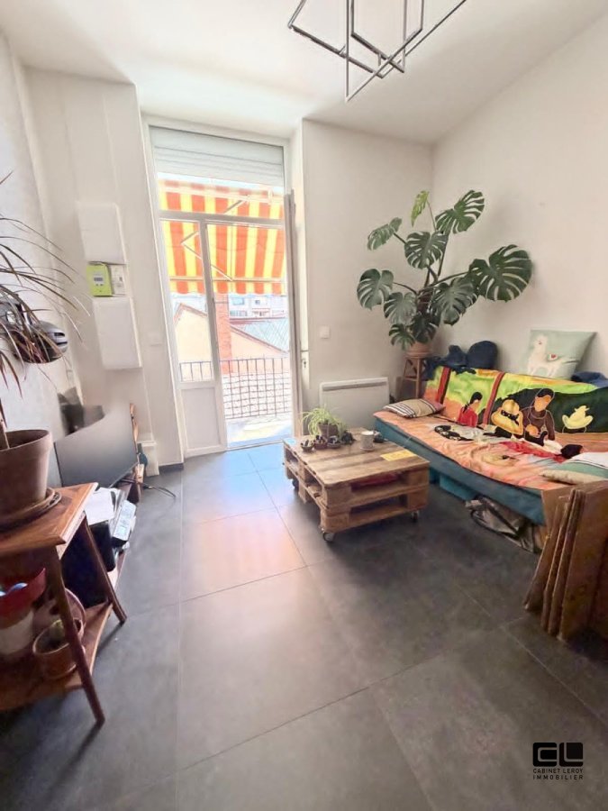 APPARTEMENT T2 A LOUER - VILLEURBANNE - 44.42 m2 - 795 &euro; charges comprises par mois