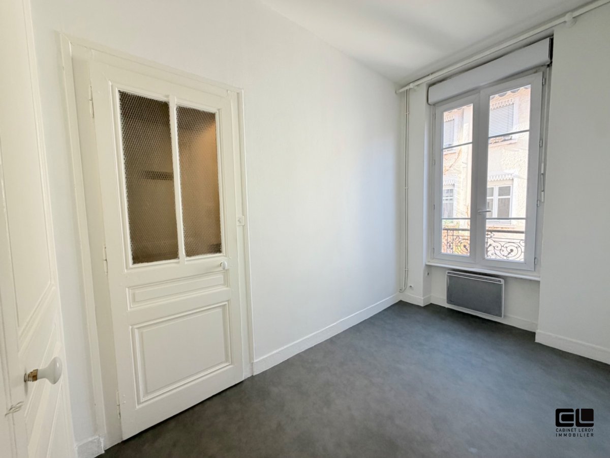 APPARTEMENT T2 A VENDRE - LYON 4EME ARRONDISSEMENT Mairie - 34.7 m2 - 184 000 &euro;