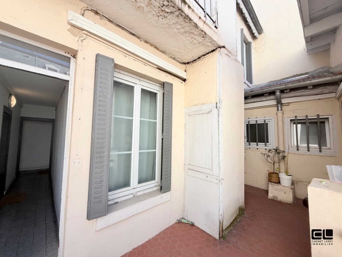 APPARTEMENT T2 A VENDRE - LYON 6EME ARRONDISSEMENT - 40.76 m2 - 195 000 &euro;
