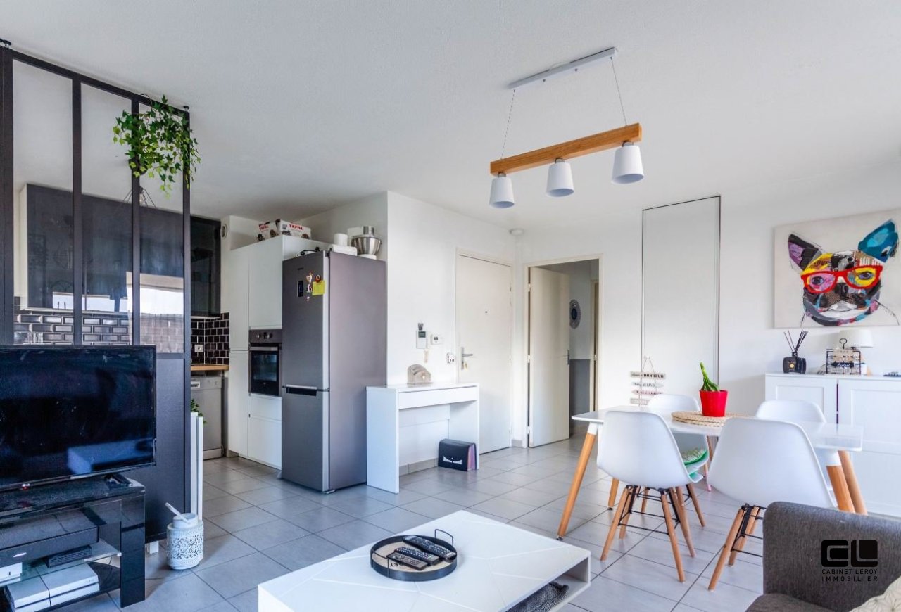 APPARTEMENT T2 A VENDRE - RILLIEUX LA PAPE - 51 m2 - 212 000 &euro;