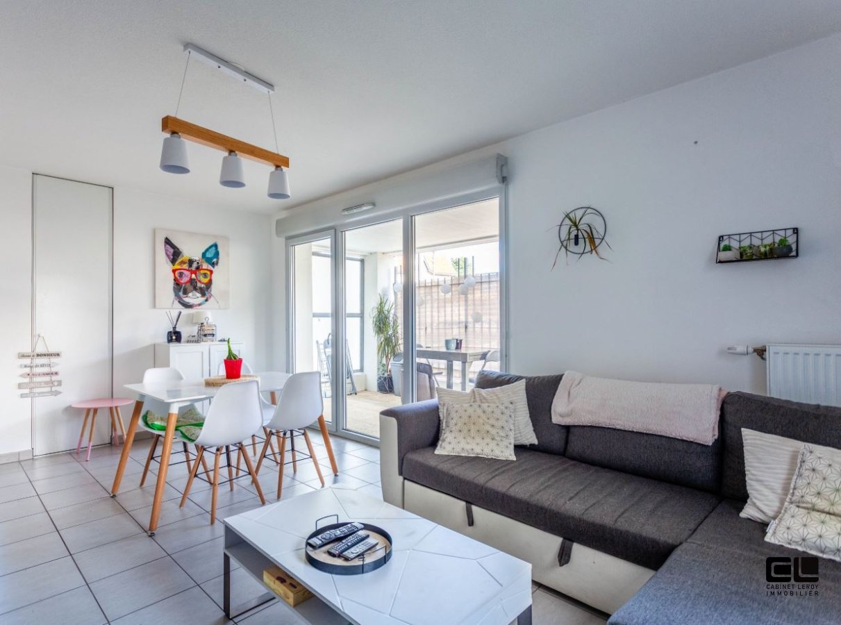 APPARTEMENT T2 A VENDRE - RILLIEUX LA PAPE - 51 m2 - 212 000 &euro;