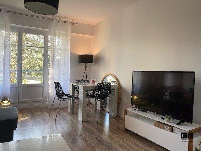 APPARTEMENT T3 A LOUER - FONTAINES SUR SAONE - 67.42 m2 - 1 190 &euro; charges comprises par mois