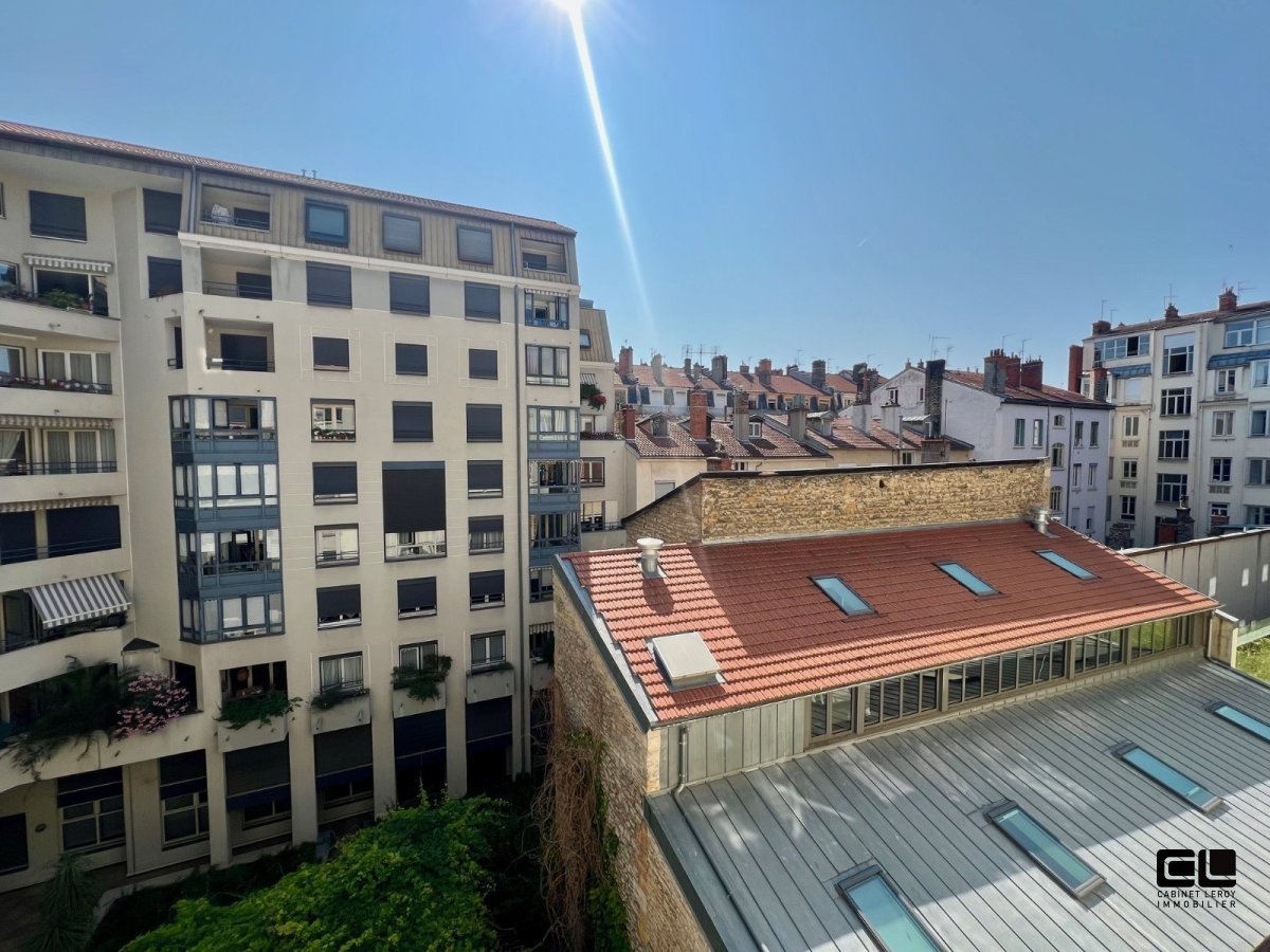 APPARTEMENT T3 A LOUER - LYON 3EME ARRONDISSEMENT - 67.4 m2 - 1�291�&euro; charges comprises par mois