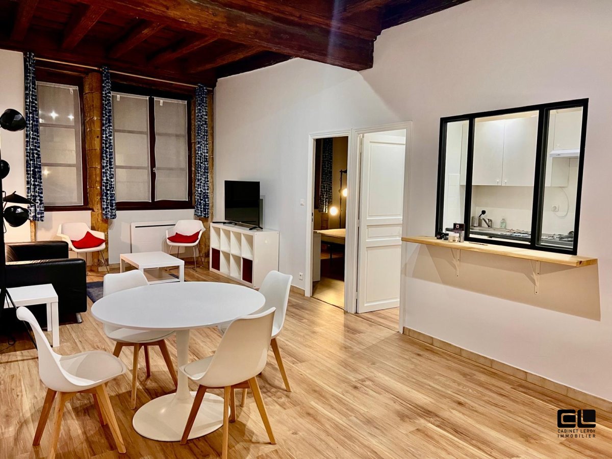 APPARTEMENT T3 A LOUER - LYON 5EME ARRONDISSEMENT - 68.75 m2 - 1 280 &euro; charges comprises par mois