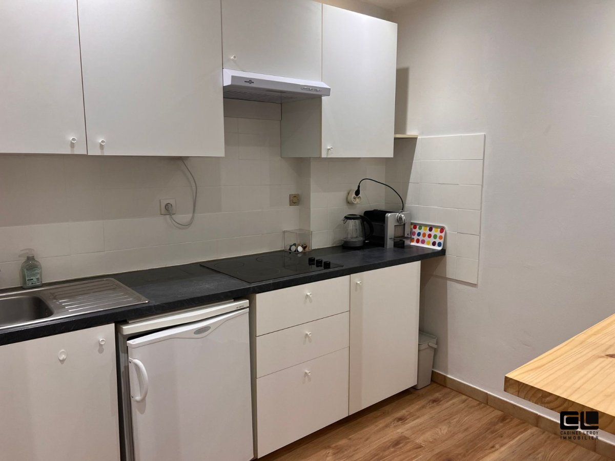 APPARTEMENT T3 A LOUER - LYON 5EME ARRONDISSEMENT - 68.75 m2 - 1 280 &euro; charges comprises par mois