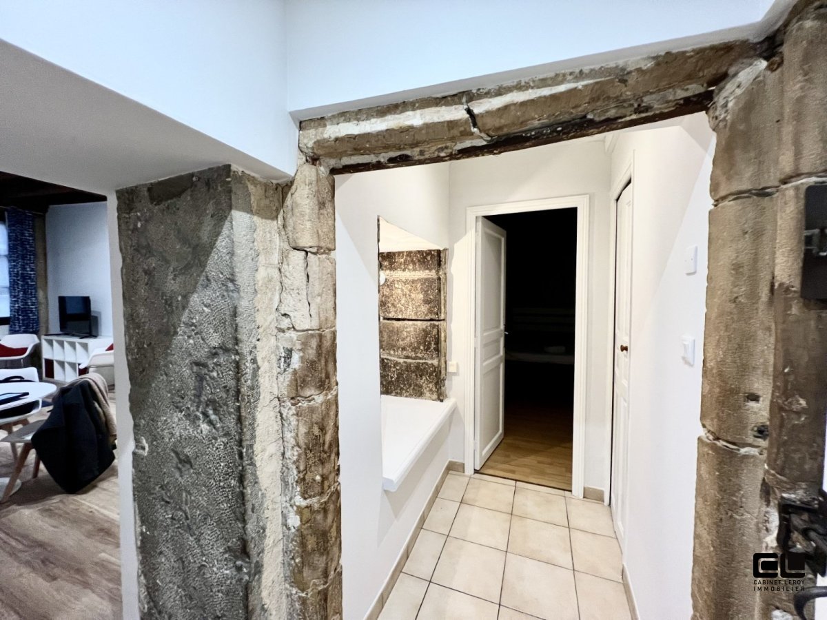 APPARTEMENT T3 A LOUER - LYON 5EME ARRONDISSEMENT - 68.5 m2 - 1 190 &euro; charges comprises par mois
