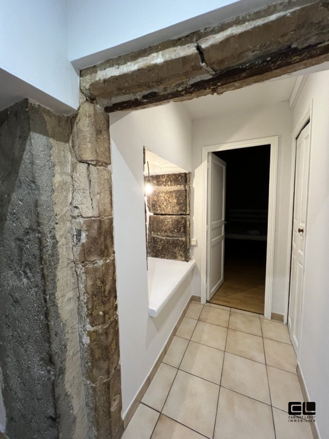 APPARTEMENT T3 A LOUER - LYON 5EME ARRONDISSEMENT - 68.5 m2 - 1 190 &euro; charges comprises par mois