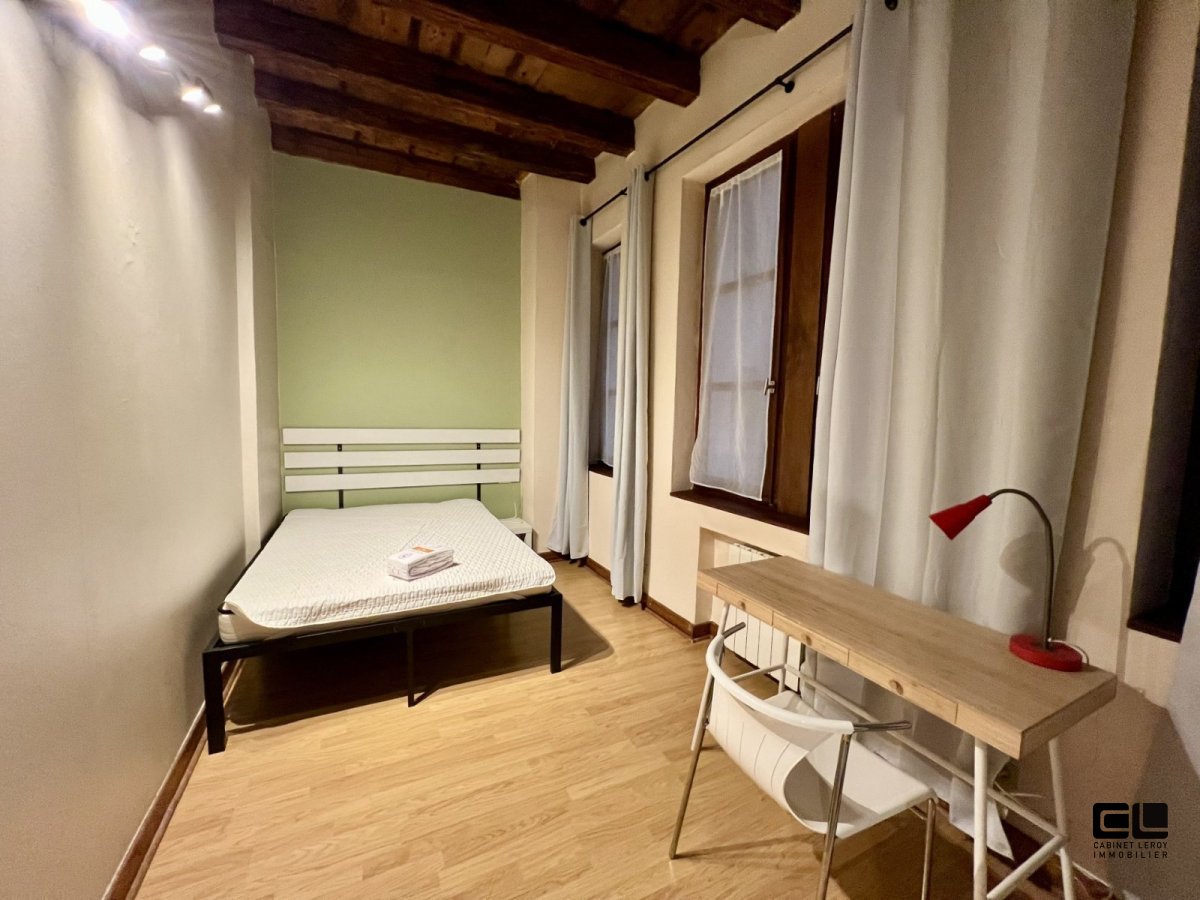 APPARTEMENT T3 A LOUER - LYON 5EME ARRONDISSEMENT - 68.5 m2 - 1 190 &euro; charges comprises par mois