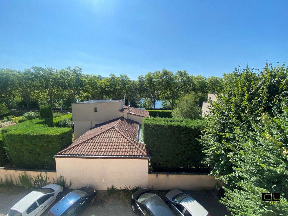 T3 A LOUER - LYON 9EME ARRONDISSEMENT quai de Saone - 63.13 m2 - 867 &euro; charges comprises par mois