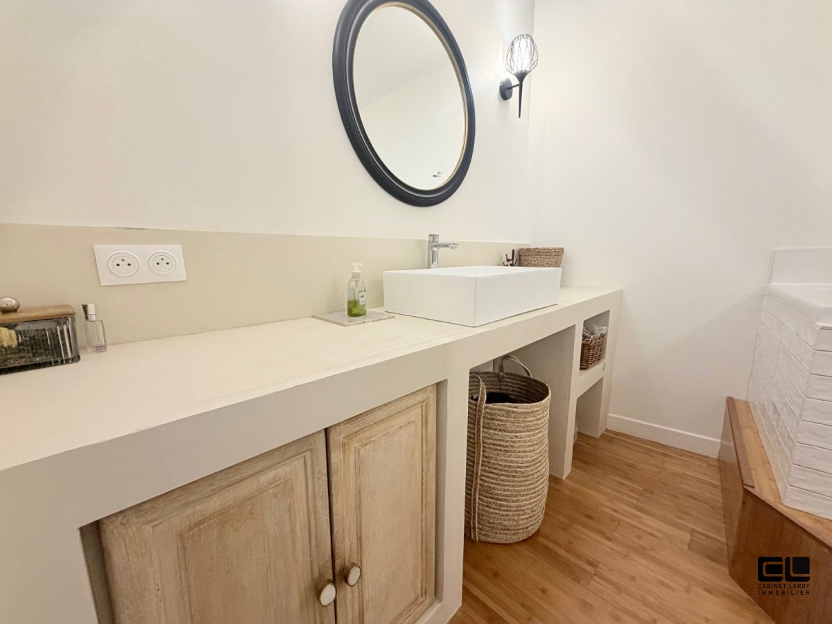 APPARTEMENT T3 A LOUER - LYON 9EME ARRONDISSEMENT - 84.15 m2 - 1 470 &euro; charges comprises par mois