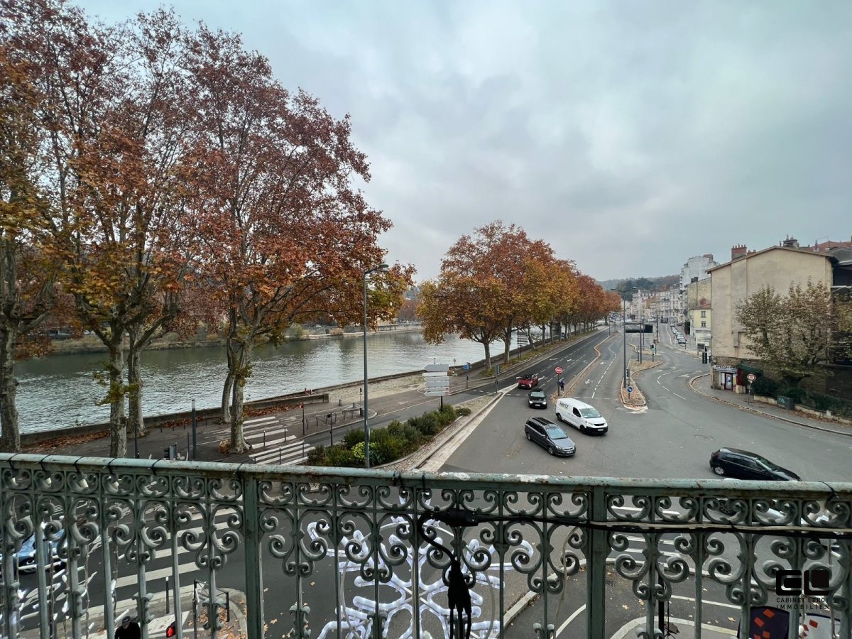 APPARTEMENT T3 A LOUER - LYON 9EME ARRONDISSEMENT - 75.85 m2 - 1 313 &euro; charges comprises par mois