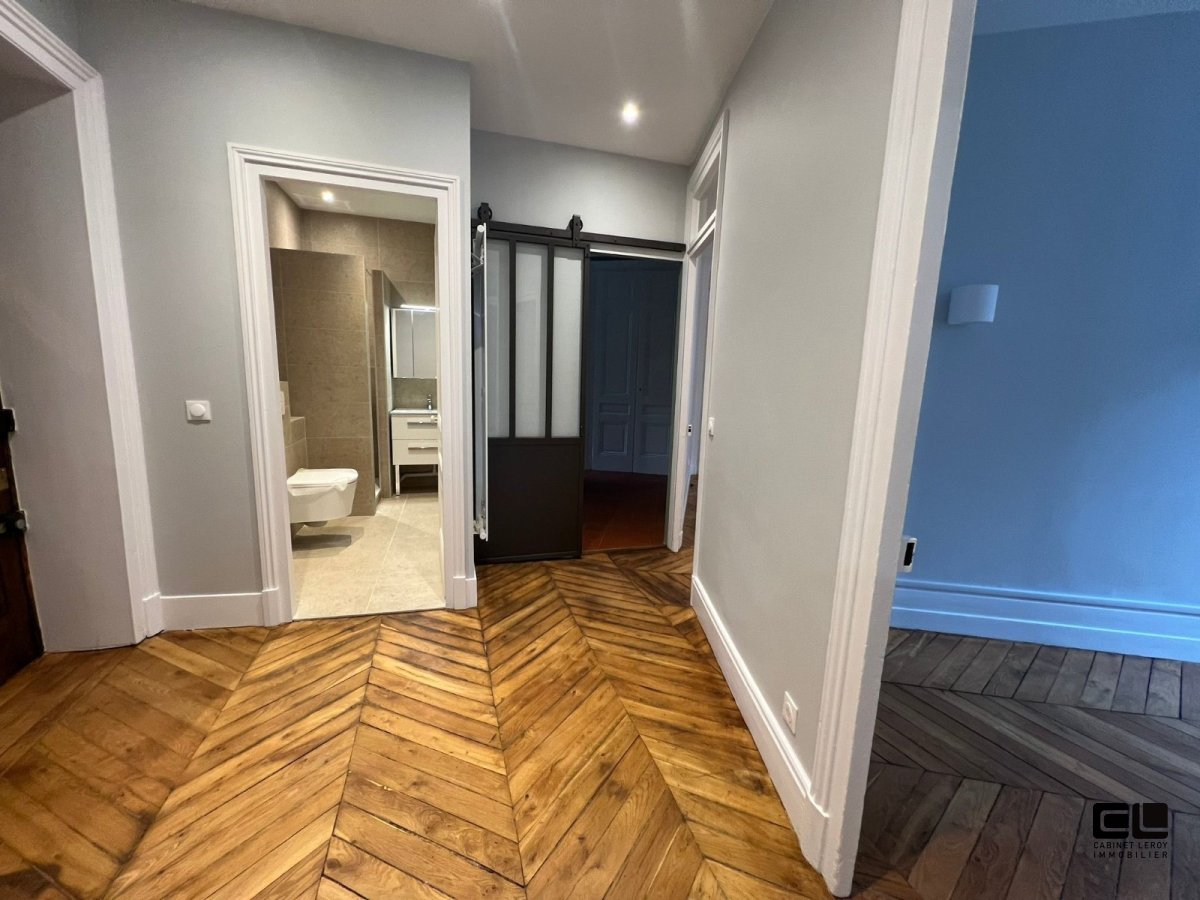 APPARTEMENT T3 A LOUER - LYON 9EME ARRONDISSEMENT - 75.85 m2 - 1 313 &euro; charges comprises par mois