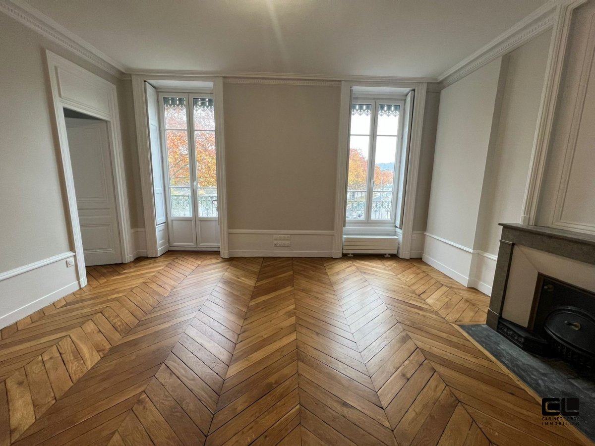 APPARTEMENT T3 A LOUER - LYON 9EME ARRONDISSEMENT - 75.85 m2 - 1 313 &euro; charges comprises par mois